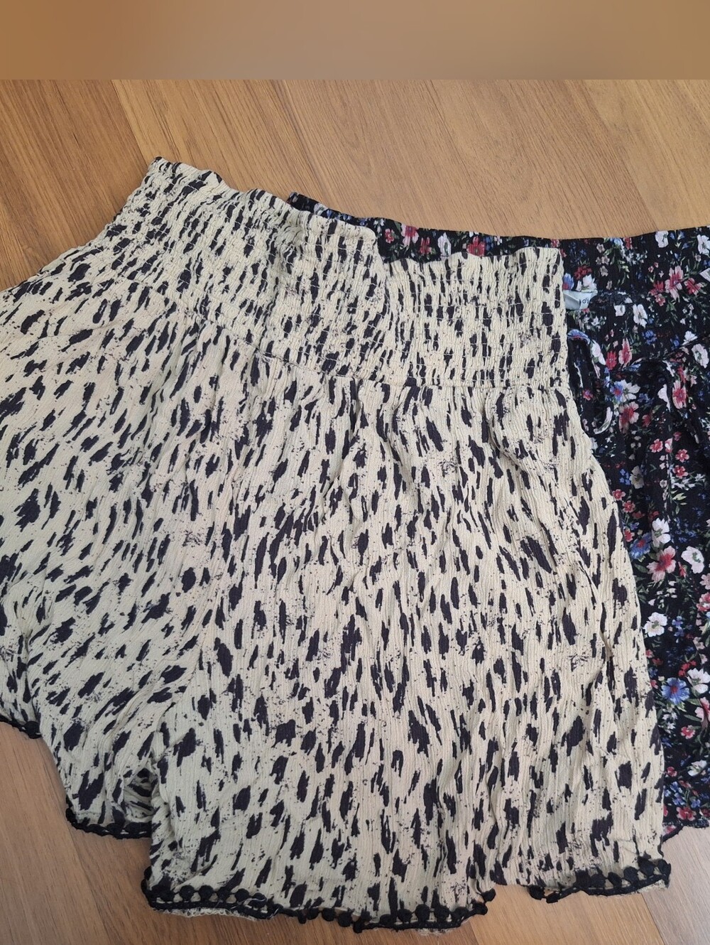 Lot Of Flowey Shorts, Skirts With Pockets